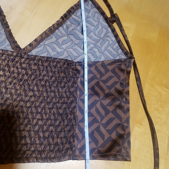 Brown Patterned Cropped Halter Top Size XL - Picture 4 of 5